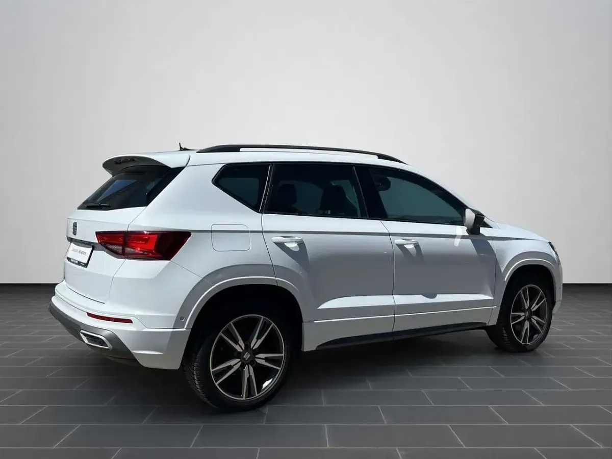 Gebraucht Seat Ateca FR 150 PS (110 kW) 2022 Nevada weiß metallic (metallic) SUV