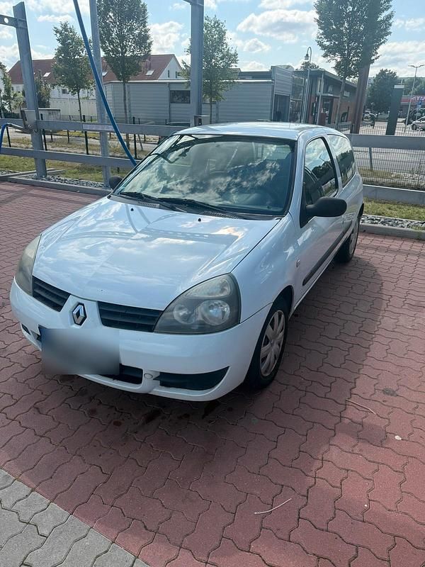 Weiß Gebraucht 2007 Renault Clio II Kleinwagen | 1.200 € (Guter Preis) - Bild 1/4
