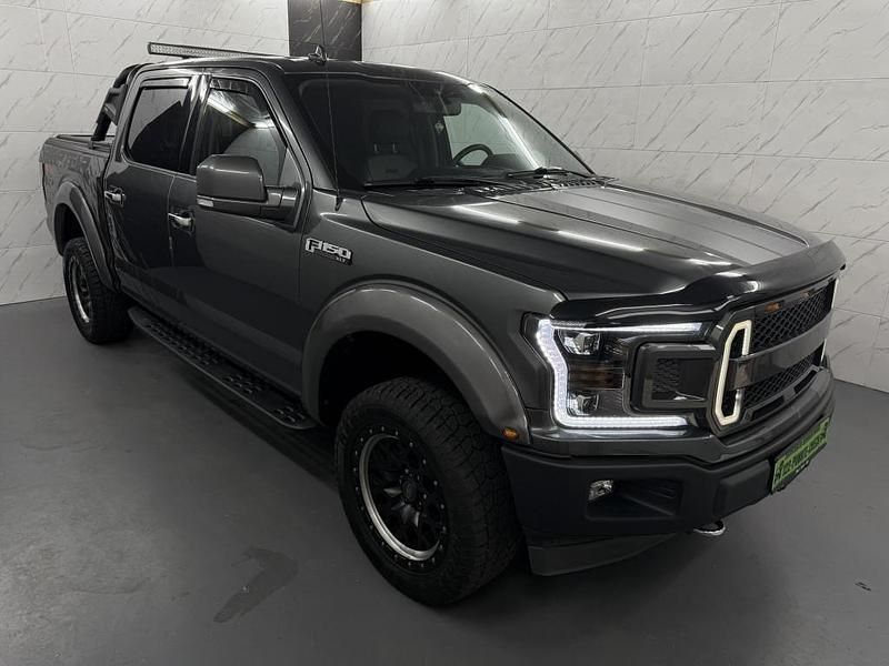 Gebraucht Ford F-150 XLT 381 PS (280 kW) 2020 Grau Abholung