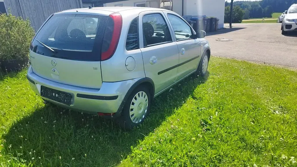 Gebraucht Opel Corsa 75 PS (55 kW) 2003 Grau Kleinwagen