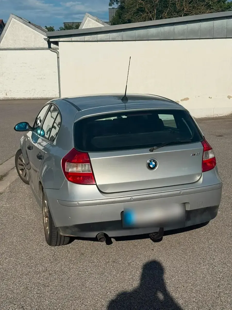 Gebraucht BMW 118 122 PS (89 kW) 2006 Grau Kleinwagen