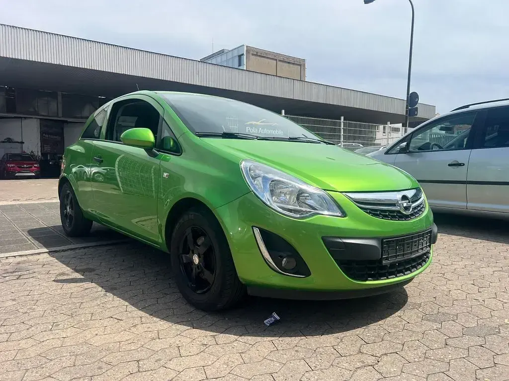 Gebraucht Opel Corsa 69 PS (50 kW) 2013 Grün Kleinwagen