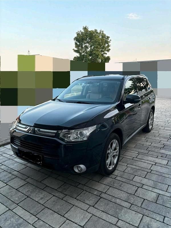 Gebraucht Mitsubishi Outlander 150 PS (110 kW) 2013 Schwarz SUV