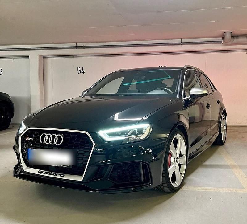 Schwarz Gebraucht 2018 Audi RS3 S-Line Kleinwagen | 38.900 € (Superpreis) - Bild 1/4