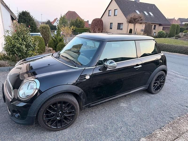 Gebraucht Mini ONE 98 PS (72 kW) 2013 Schwarz Kleinwagen