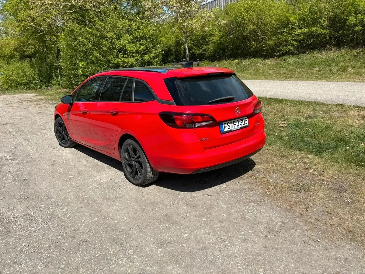 Gebraucht Opel Astra 150 PS (110 kW) 2018 Rot Kombi