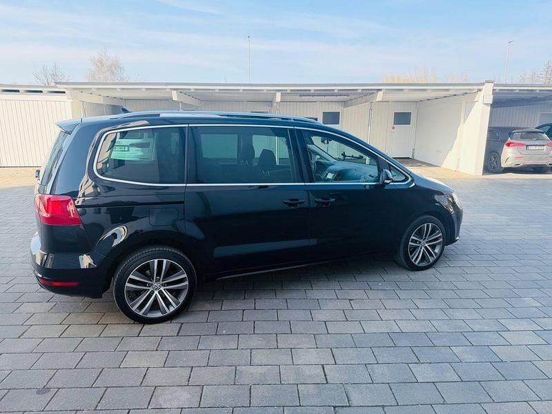 Gebraucht VW Sharan Match 170 PS (125 kW) 2012 Schwarz Van / Kleinbus