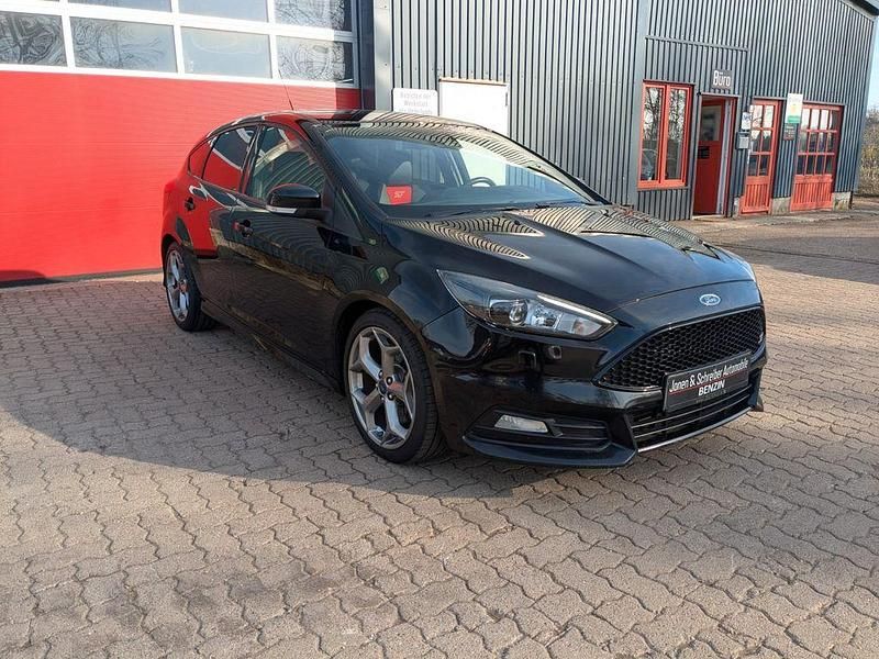 Gebraucht Ford Focus ST 250 PS (183 kW) 2016 Schwarz Limousine