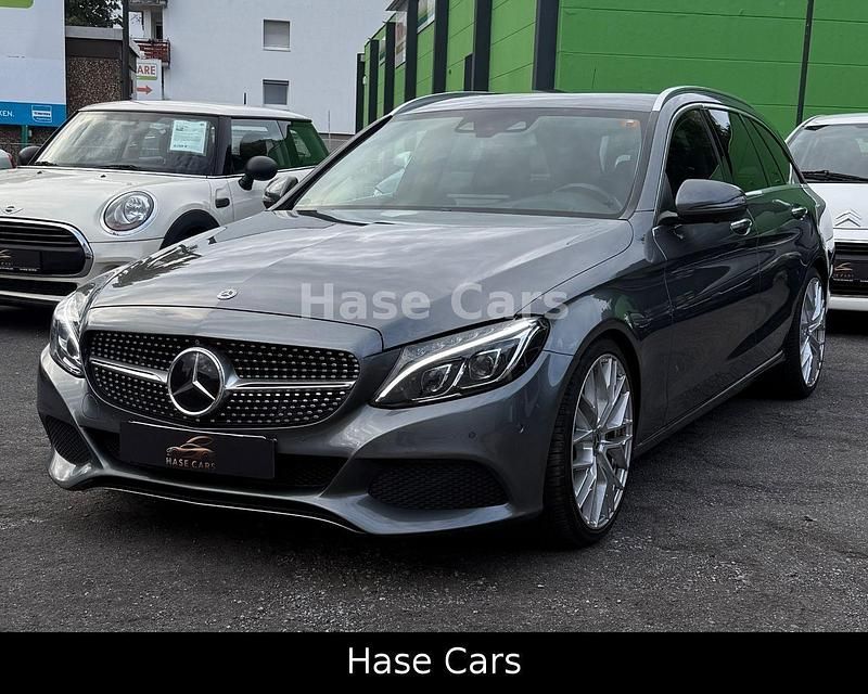 Silber Gebraucht 2018 Mercedes C250 Kombi | 17.999 € (Fairer Preis) - Bild 1/4