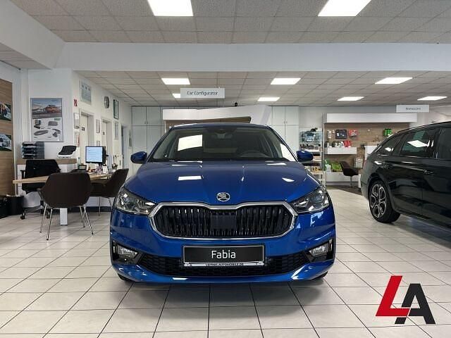 Gebraucht Skoda Fabia Drive 95 PS (69 kW) 2024 Blau Kleinwagen