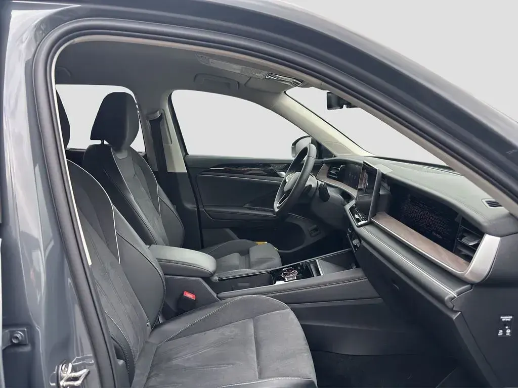 Gebraucht VW Tayron Elegance 193 PS (141 kW) 2025 Delfingrau metallic (metallic) SUV