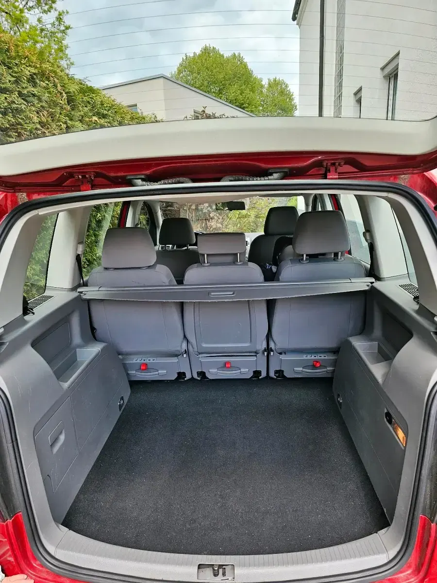 Gebraucht VW Touran 102 PS (75 kW) 2007 Rot Van / Kleinbus