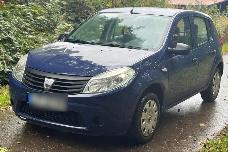 Blau Gebraucht 2009 Dacia Sandero Kleinwagen | 850 € (Guter Preis) - Bild 1/4