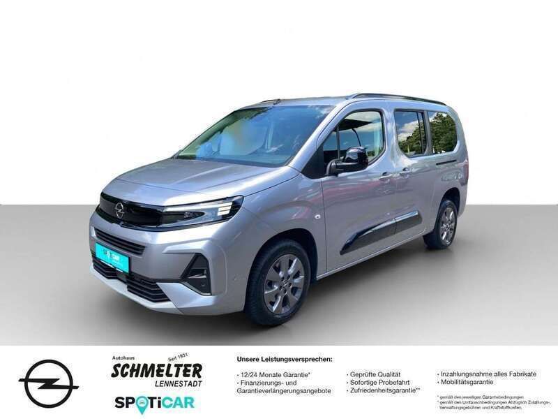 Grau Gebraucht 2024 Opel Combo Life XL Van / Kleinbus | 30.940 € (Teuer) - Bild 1/4