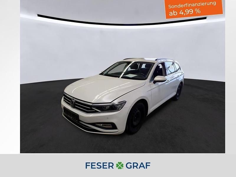 Weiß Gebraucht 2022 VW Passat Business Kombi | 22.910 € (Fairer Preis) - Bild 1/4