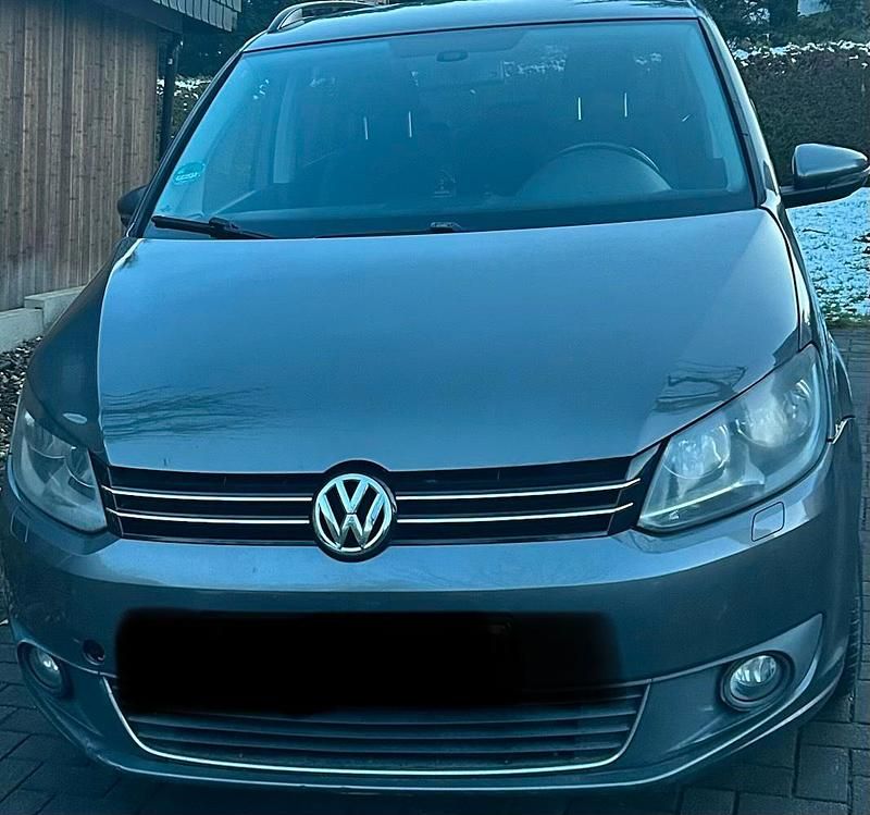 Silber Gebraucht 2010 VW Touran Van / Kleinbus | 4.900 € - Bild 1/4