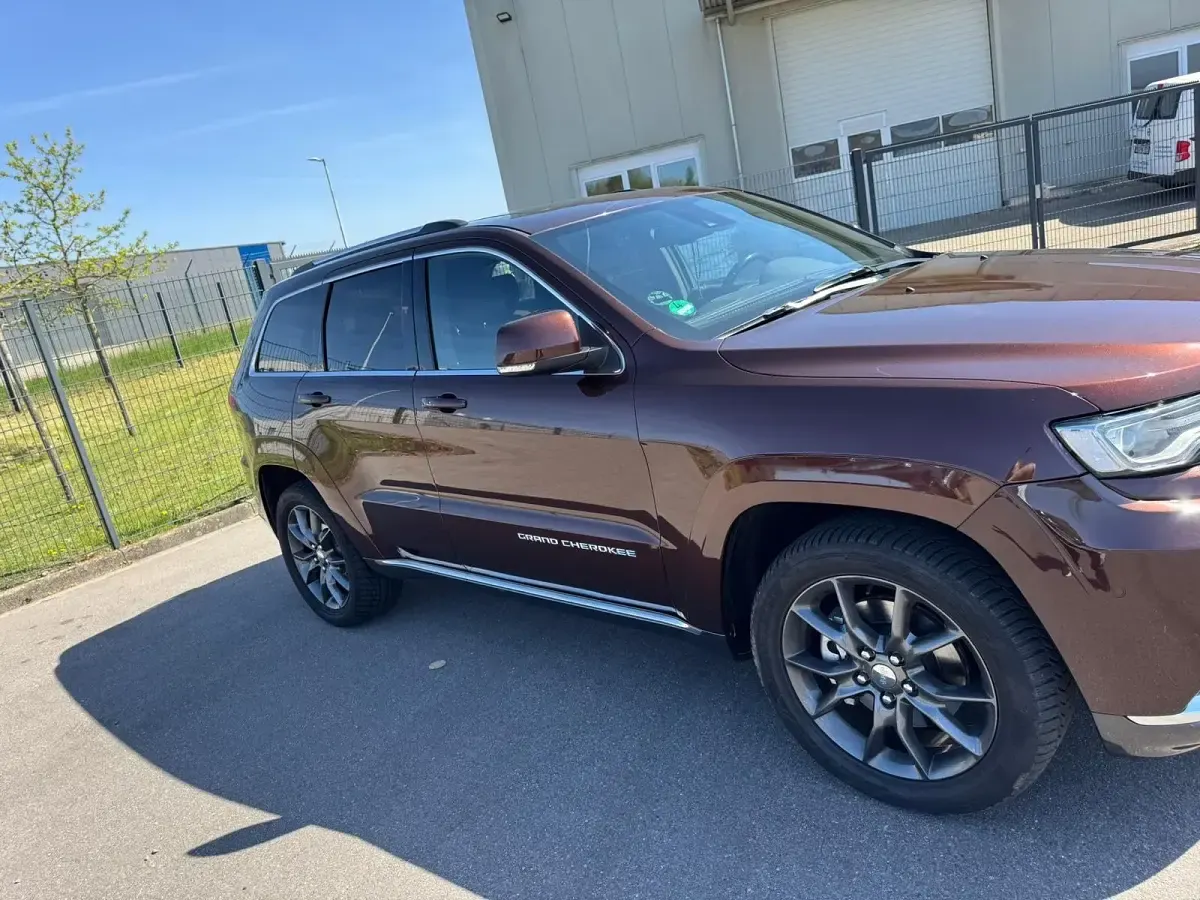 Gebraucht Jeep Grand Cherokee Summit 243 PS (178 kW) 2014 SUV