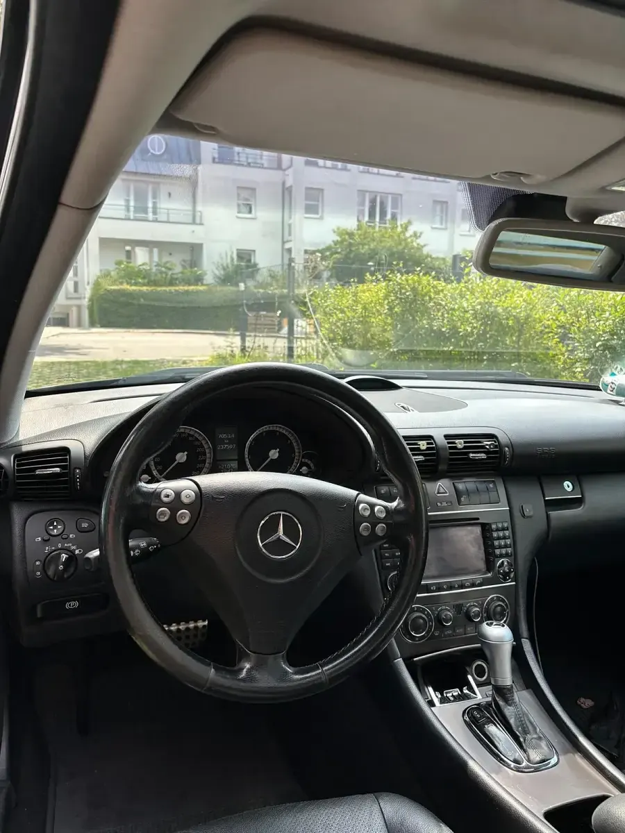 Gebraucht Mercedes C230 195 PS (143 kW) 2004 Schwarz Coupé