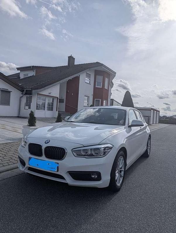 Gebraucht BMW 118 Advantage 136 PS (100 kW) 2016 Weiß Kleinwagen