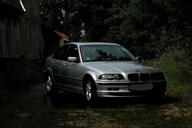 Gebraucht BMW 318 118 PS (86 kW) 2002 Silber Limousine