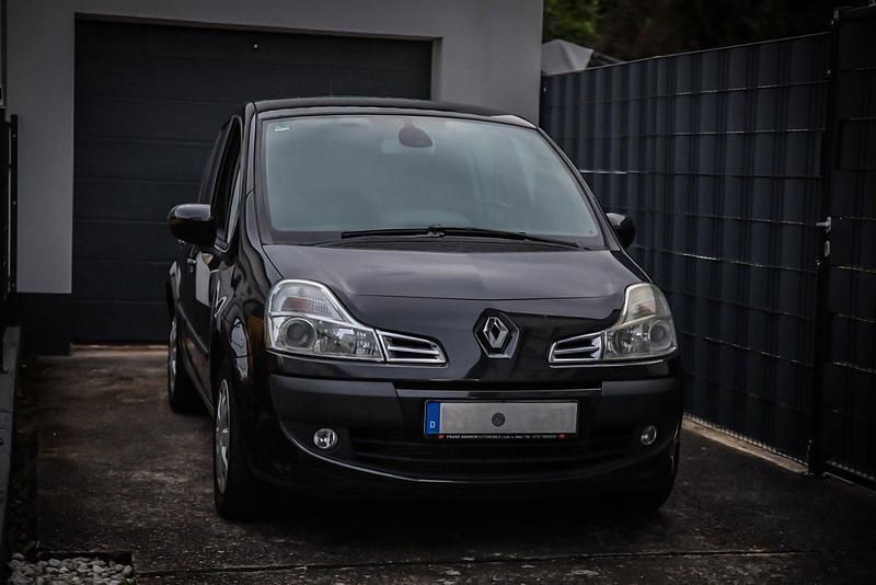 Schwarz Gebraucht 2012 Renault Modus Van / Kleinbus | 5.500 € (Teuer) - Bild 1/4