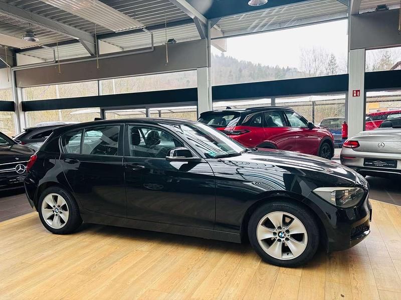 Gebraucht BMW 114 102 PS (75 kW) 2012 Schwarz 2 Kleinwagen