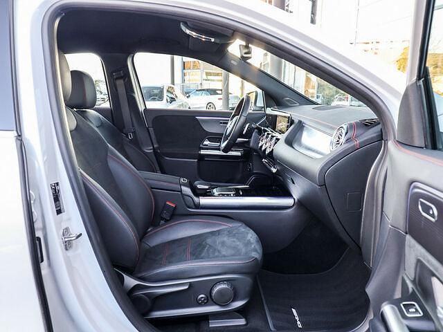 Gebraucht Mercedes EQA350 AMG 214 kW (292 PS) 2023 Weiss / digitalweiss (metallic) SUV