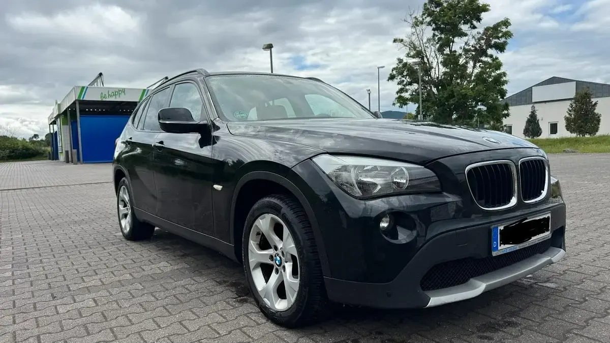Gebraucht BMW X1 177 PS (130 kW) 2011 Schwarz SUV