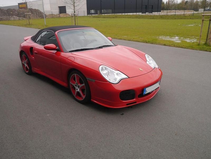 Gebraucht Porsche 996 Turbo 420 PS (308 kW) 2004 Rot Cabrio