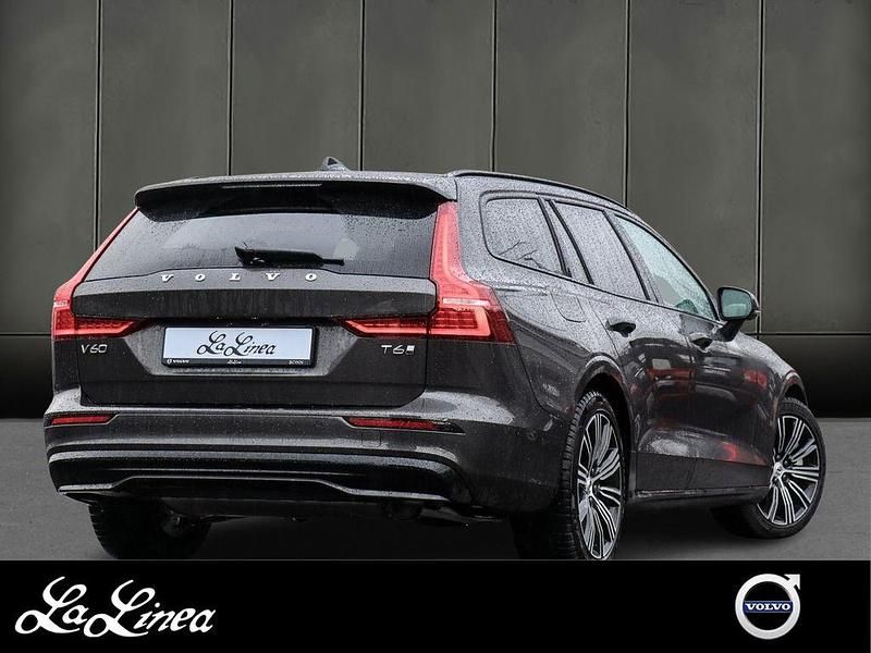 Gebraucht Volvo V60 Plus 398 PS (292 kW) 2025 Grau Kombi