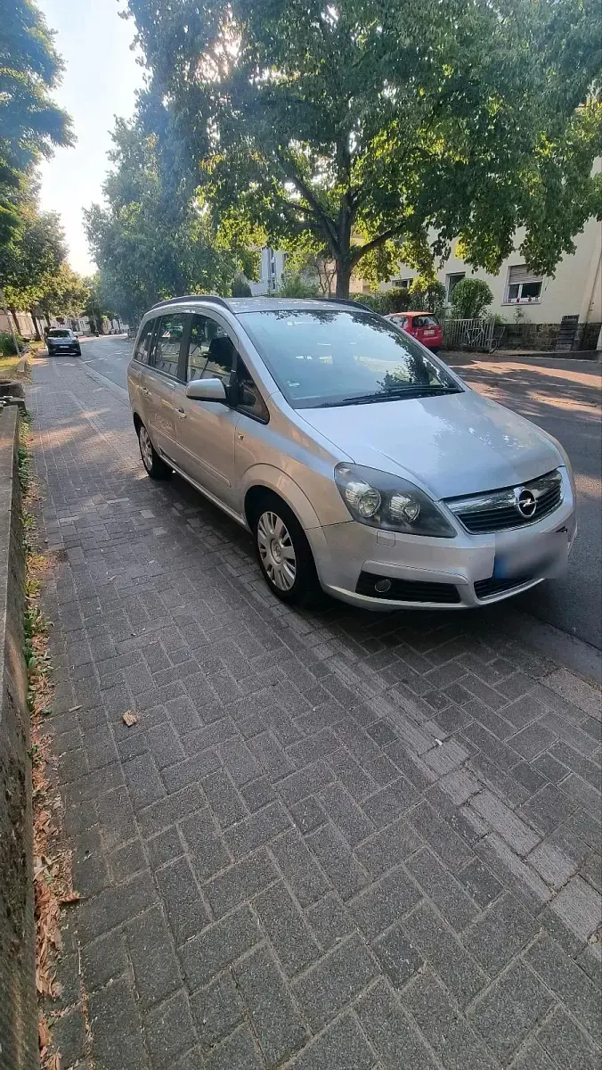 Gebraucht Opel Zafira 140 PS (102 kW) 2007 Silber Van / Kleinbus