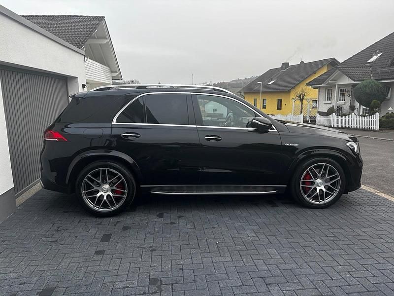 Schwarz Gebraucht 2021 Mercedes GLE63 AMG AMG SUV | 73.900 € (Superpreis) - Bild 1/4