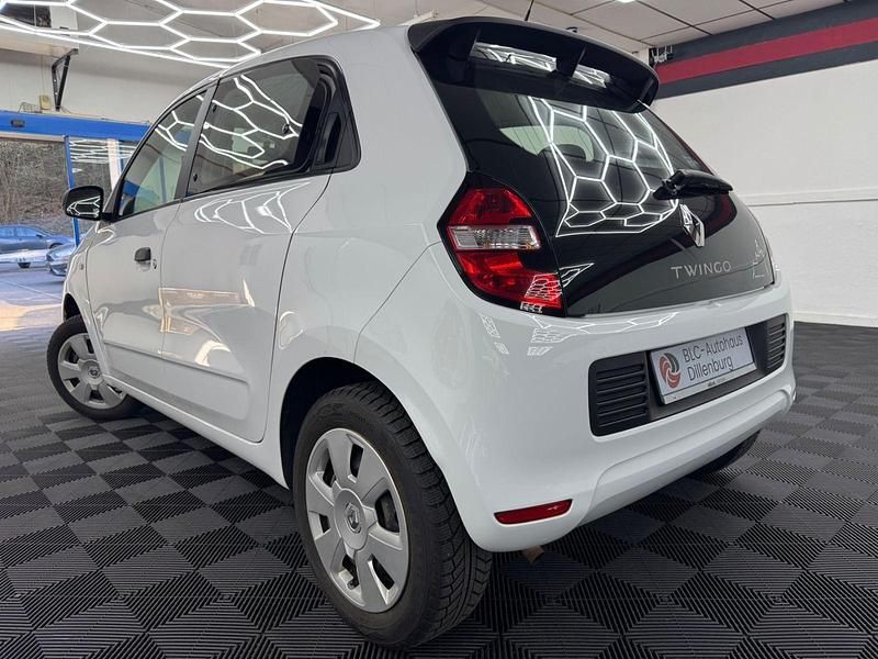 Second-hand Renault Twingo Life 70 CP (51 kW) 2018 Alb Hatchback