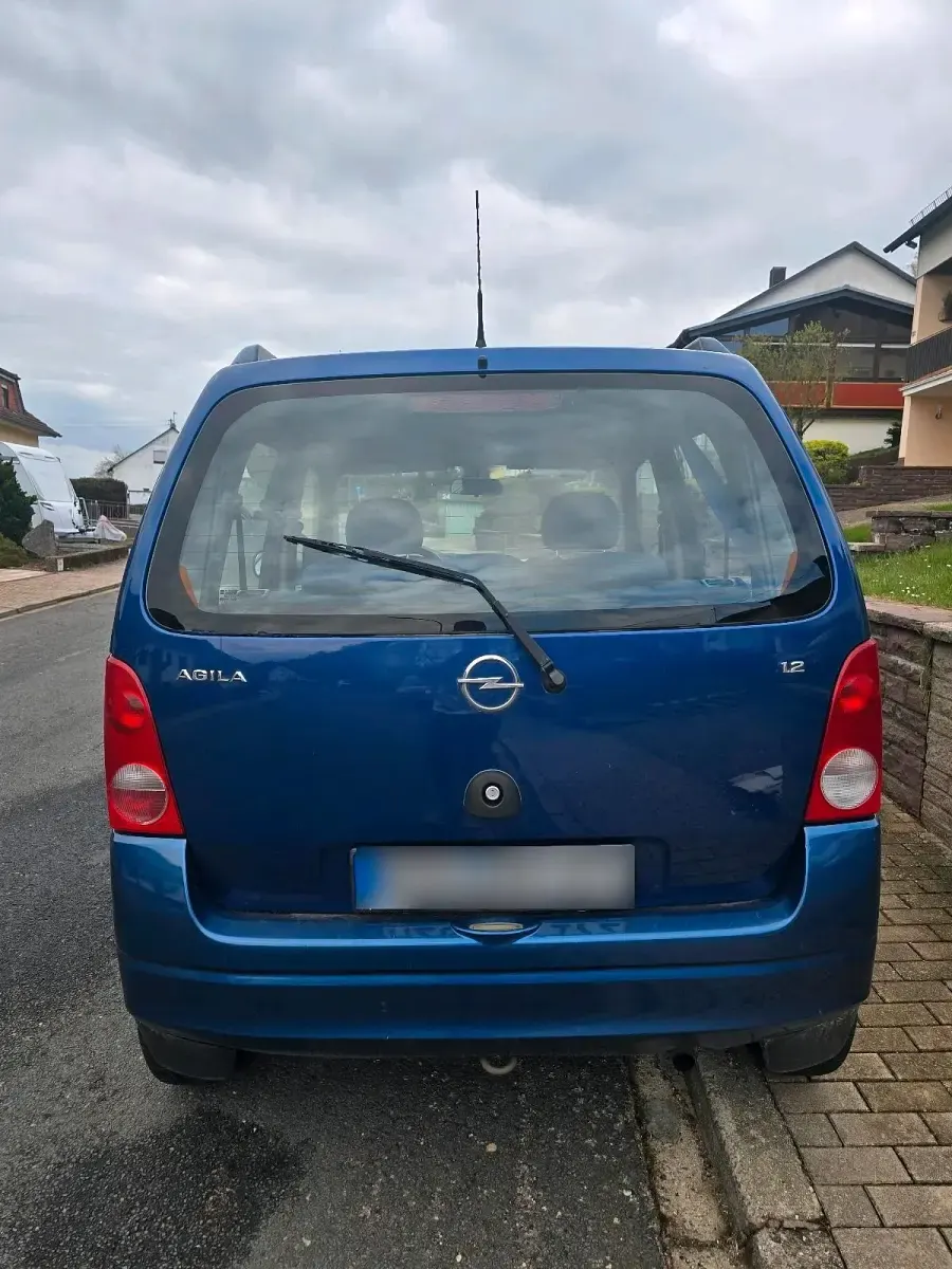 Gebraucht Opel Agila 75 PS (55 kW) 2003 Blau Van / Kleinbus