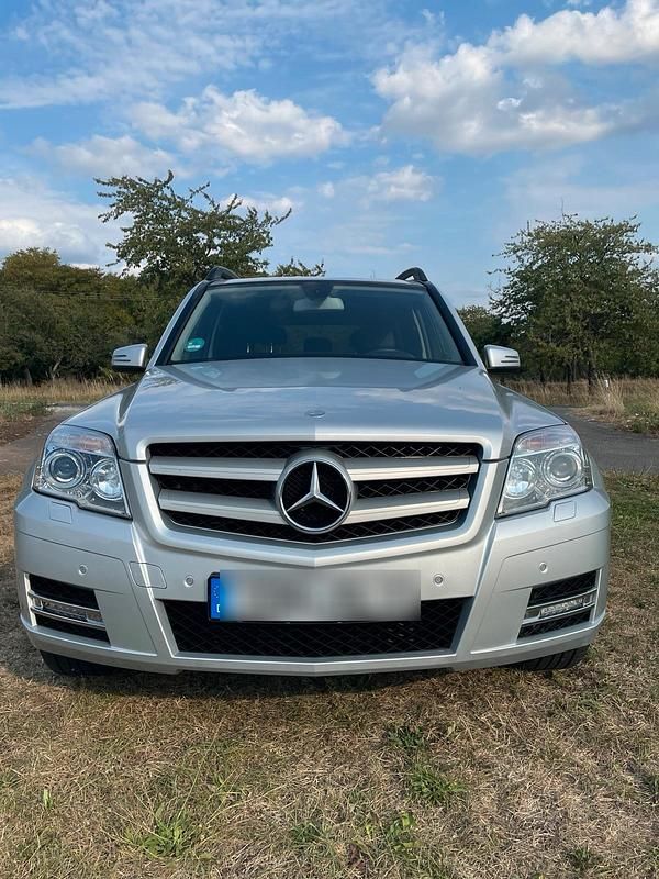 Silber Gebraucht 2011 Mercedes GLK350 SUV | 25.000 € - Bild 1/4
