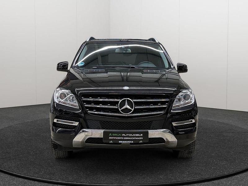 Gebraucht Mercedes ML250 204 PS (150 kW) 2012 Schwarz SUV