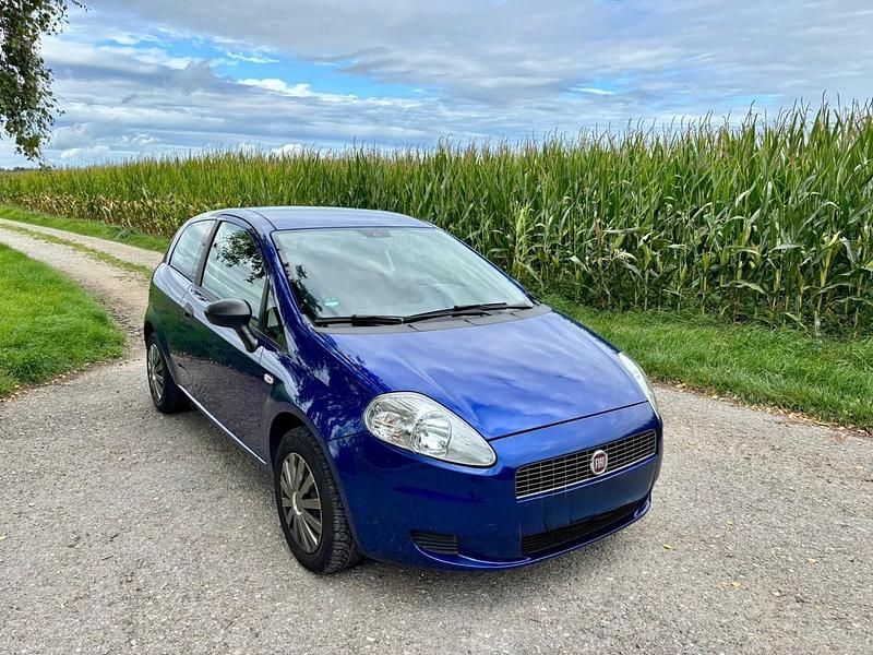 Blau Gebraucht 2008 Fiat Punto Kleinwagen | 1.900 € (Fairer Preis) - Bild 1/4