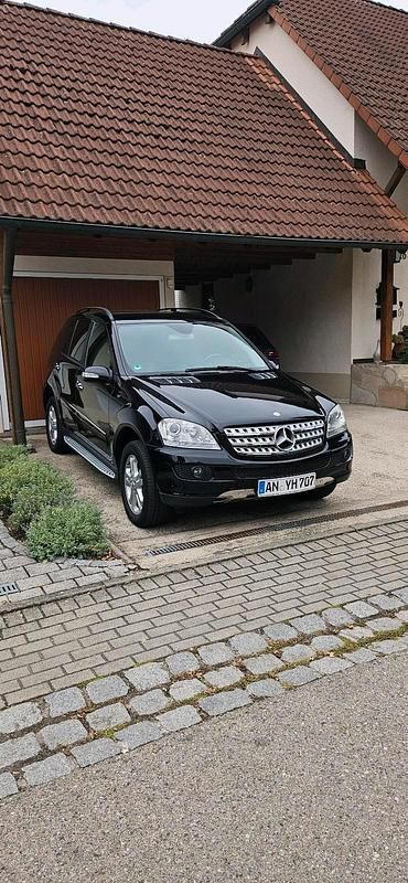 Gebraucht 2006 Mercedes 320 SUV | 22.000 € - Bild 1/1