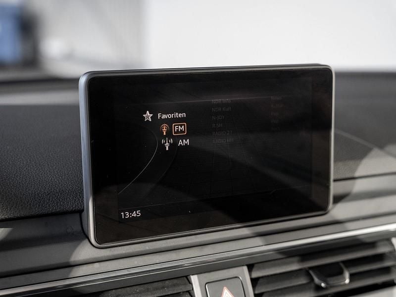 Gebraucht Audi A4 Basis 150 PS (110 kW) 2019 Grau Kombi