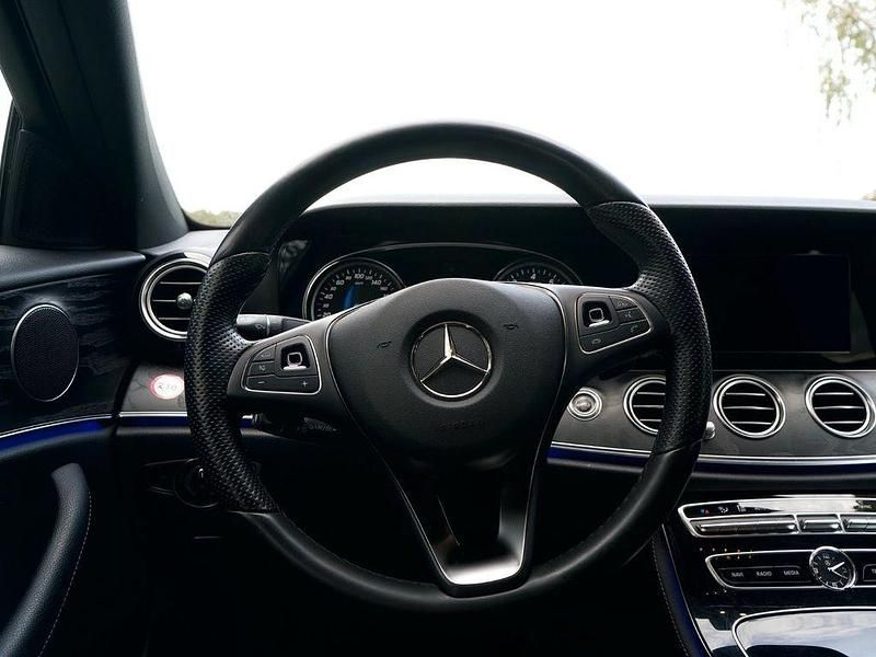 Gebraucht Mercedes E200 Avantgarde 184 PS (135 kW) 2017 Weiß Limousine