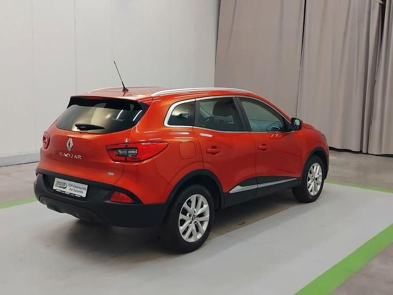 Gebraucht Renault Kadjar Experience 131 PS (96 kW) 2017 Feuerrot SUV