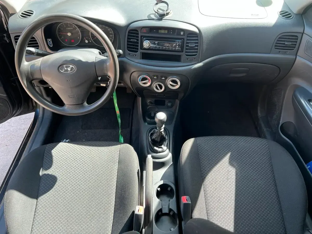 Gebraucht Hyundai Accent 97 PS (71 kW) 2007 Schwarz Kleinwagen