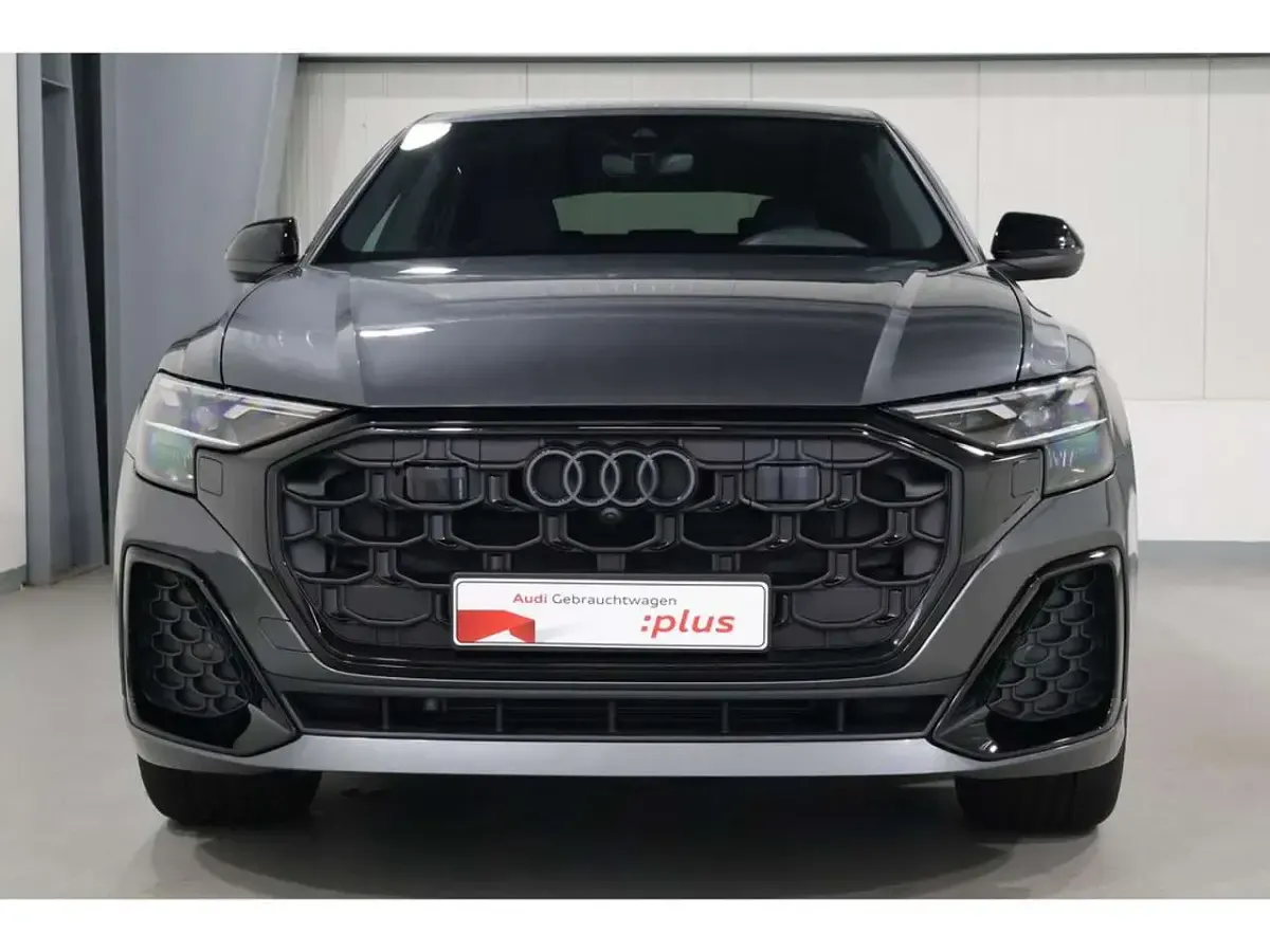 Gebraucht Audi Q8 Design 286 PS (210 kW) 2025 Daytonagrau perleffekt SUV
