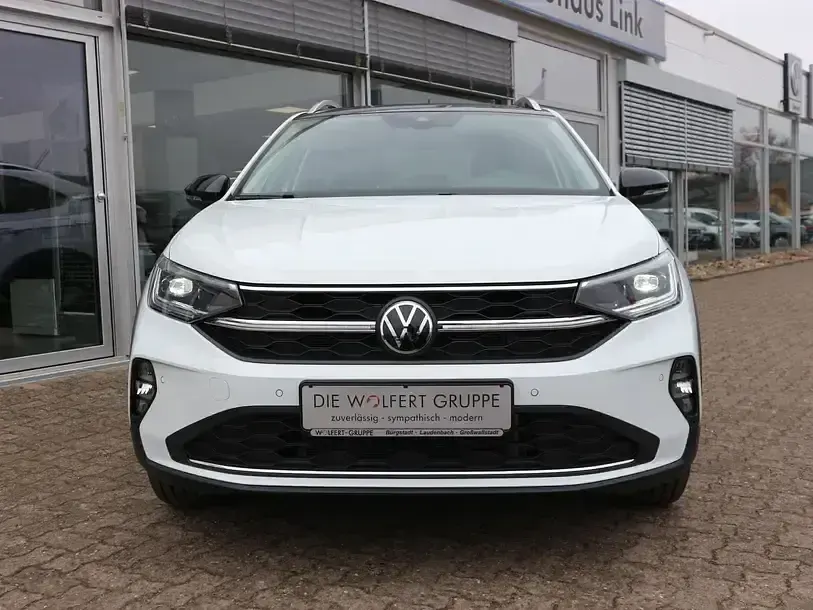 Gebraucht VW Taigo Style 116 PS (85 kW) 2025 Pure white / schwarz SUV