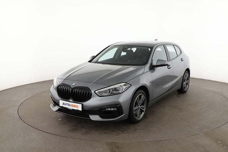 Gebraucht BMW 120 Sport Line 178 PS (130 kW) 2022 Grau Kleinwagen