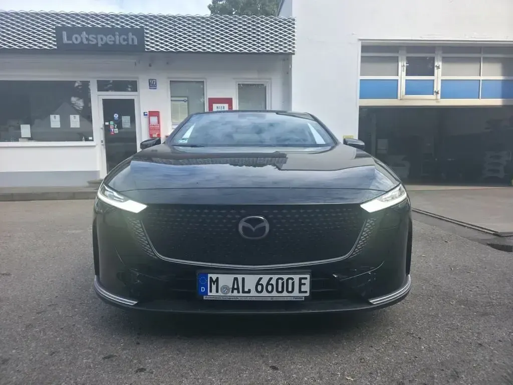 Neu Mazda 6e Takumi-Line 189 kW (258 PS) 2026 Schwarz Limousine