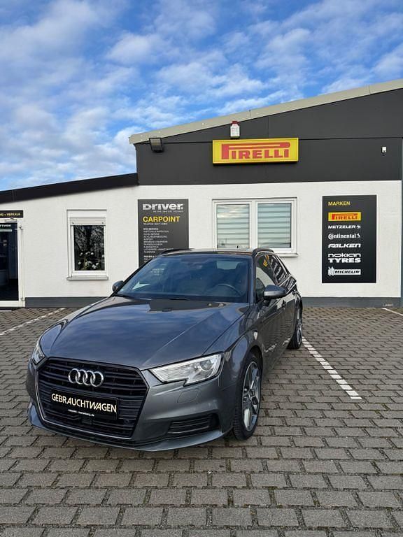 Gebraucht Audi A3 Design 150 PS (110 kW) 2019 Grau Limousine