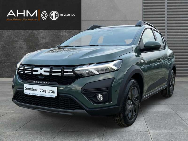 Safarigrüngrau Gebraucht 2025 Dacia Sandero Expression Kleinwagen | 18.450 € (Fairer Preis) - Bild 1/4