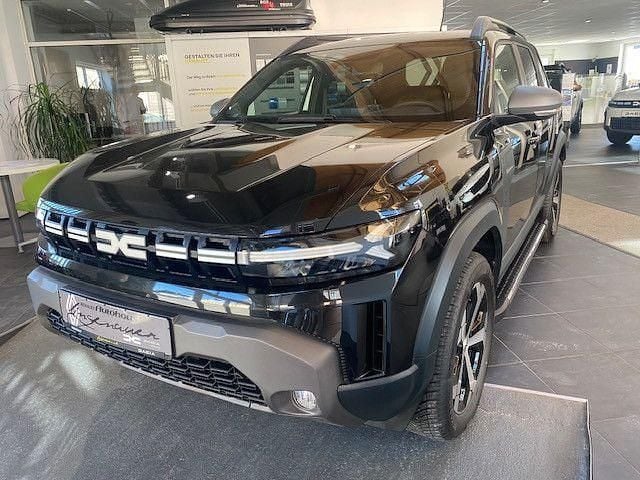 Neu Dacia Pick up 131 PS (96 kW) 2026 Schwarz Abholung