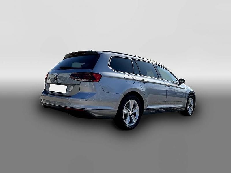Gebraucht VW Passat Conceptline 150 PS (110 kW) 2021 Silber Kombi